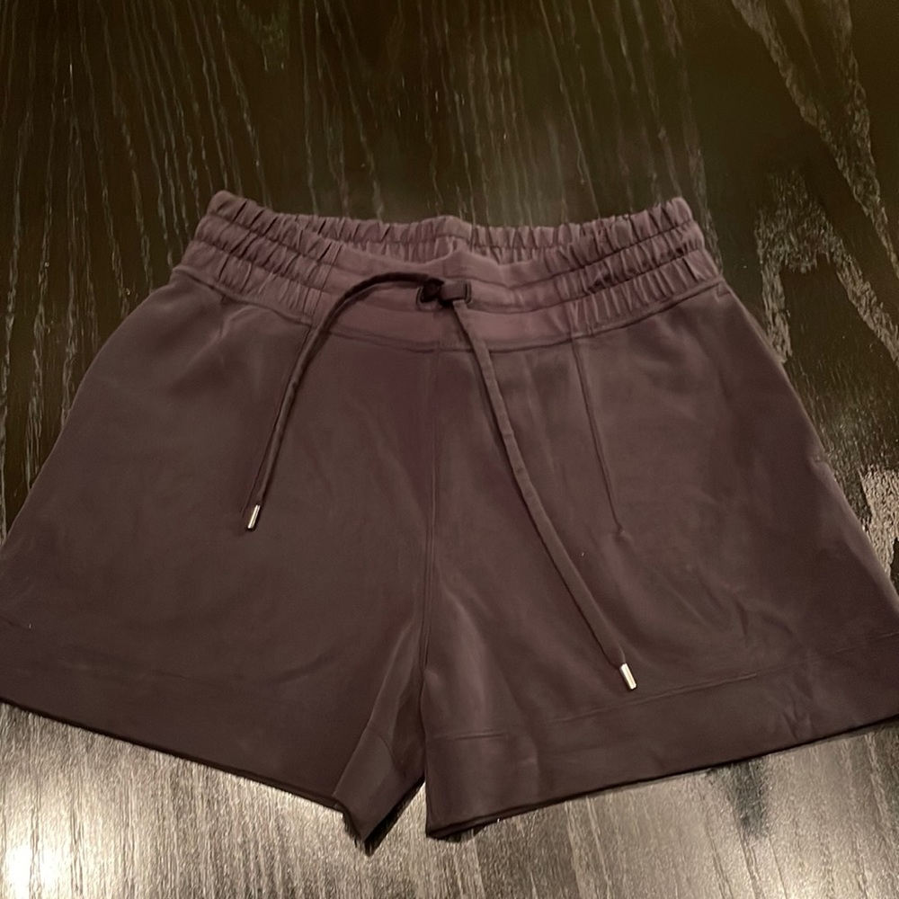 lululemon Women's Black Softsterme shorts